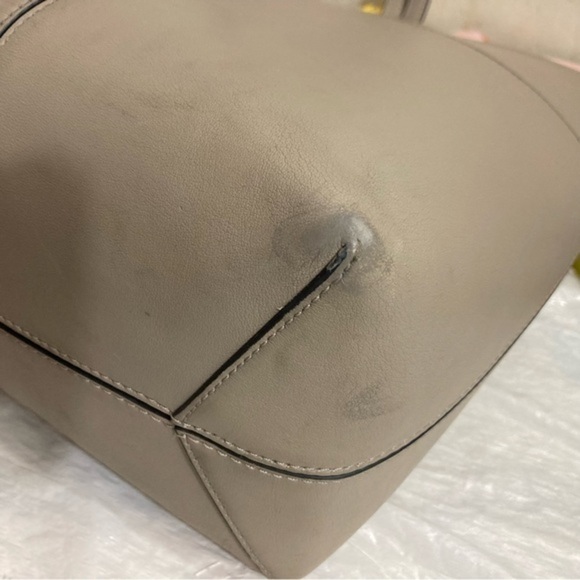 Tory Burch light gray taupe leather tan tote bag - Picture 12 of 16